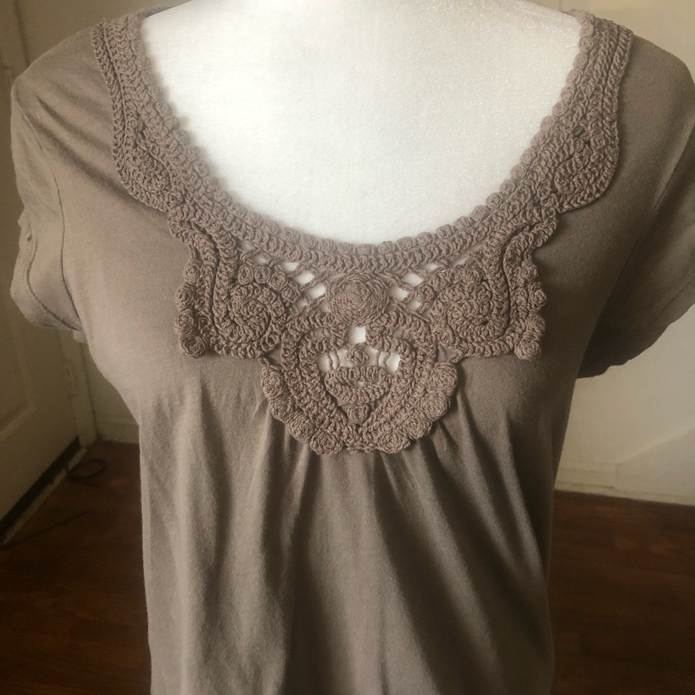 Old Navy Hazelnut Short-Sleeved Shirt w/Crochet Detail